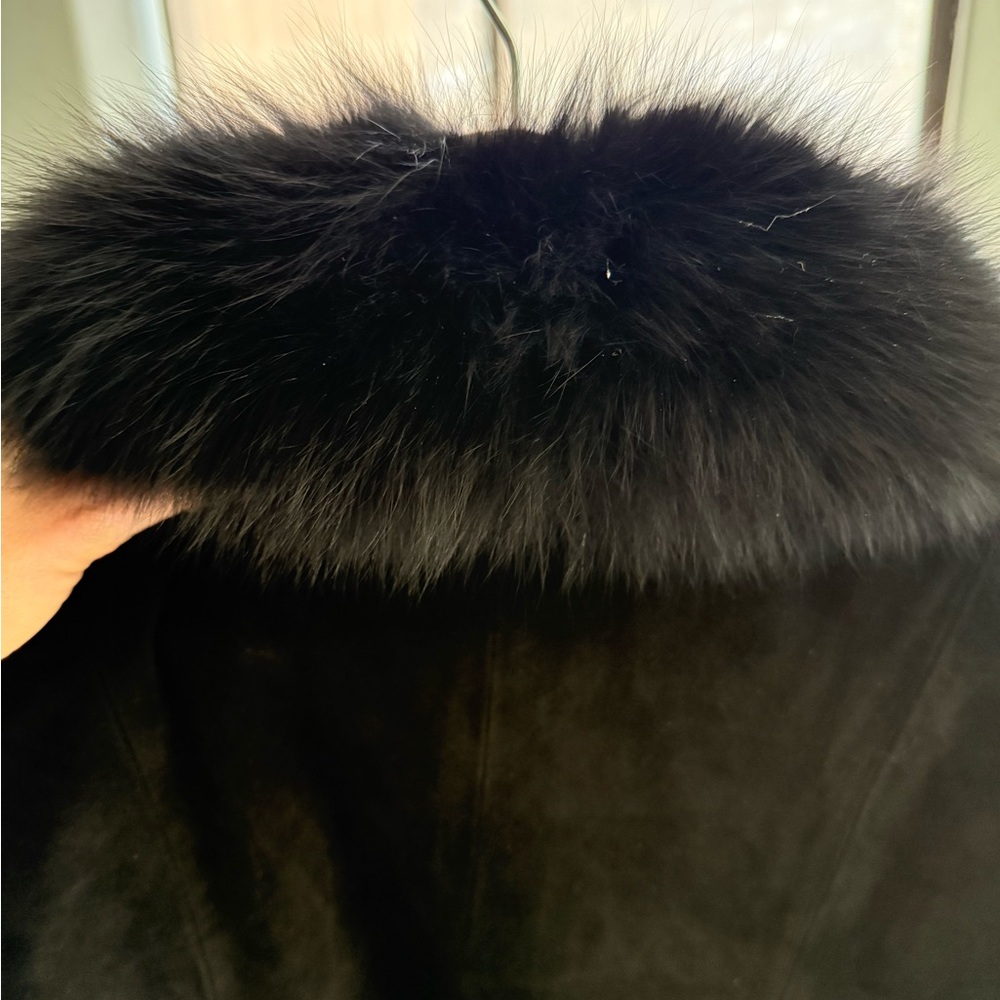 Overland coat: Elegant Black Fur Trim Coat - Picture 6 of 6